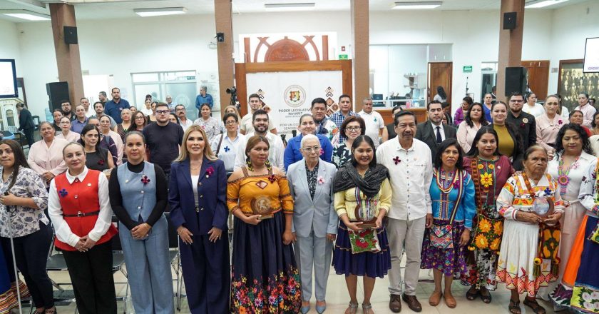 Gobierno de Nayarit reconoce el liderazgo, identidad y aportación de las mujeres indígenas