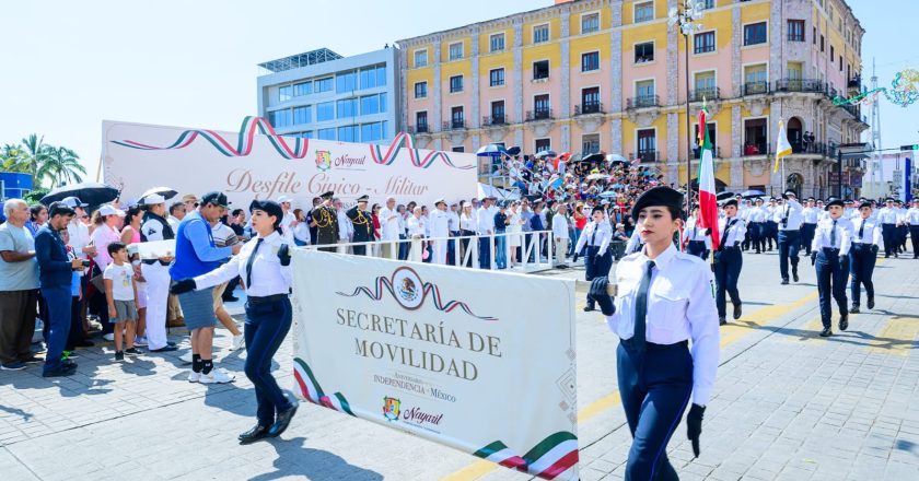 Miguel Ángel Navarro y Beatriz Estrada encabezan conmemoración del 216 aniversario de la Independencia de México