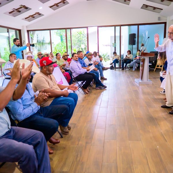 Miguel Ángel Navarro refrenda su respaldo al sector maicero de Nayarit