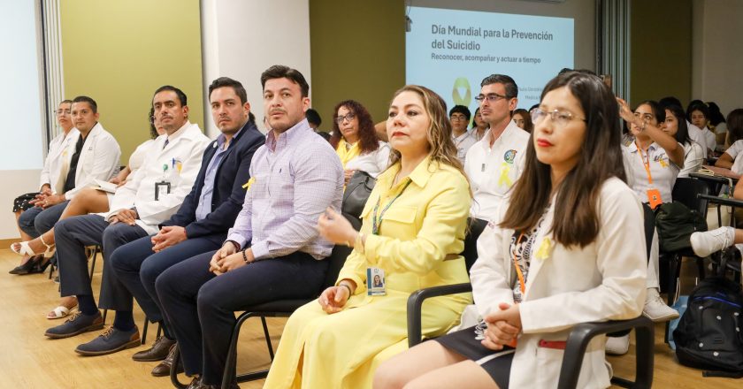 Israel Santillán participa en jornada del IMSS HGZ 33 para fortalecer la prevención del suicidio en Bahía de Banderas