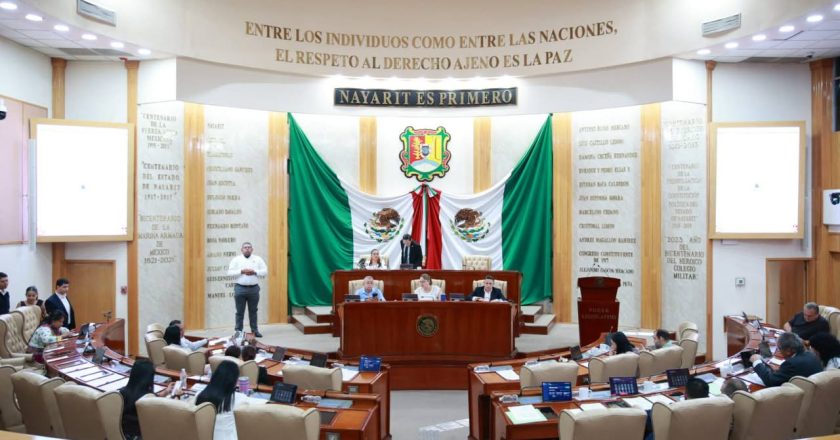 Avanza Nayarit en igualdad y modernización administrativa