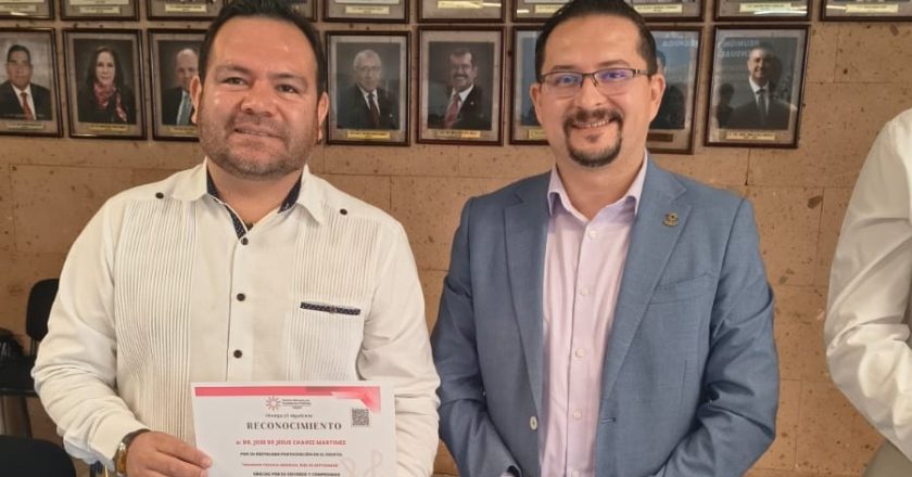 Fortalece IMSS Nayarit coordinación con Colegio de Contadores Públicos