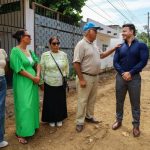 Supervisa Israel Santillán avance de obra en la calle Simeón de Mezcales