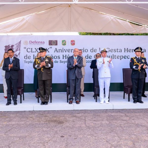 Miguel Ángel Navarro conmemora a los Niños Héroes y honra su legado de valor y amor a México