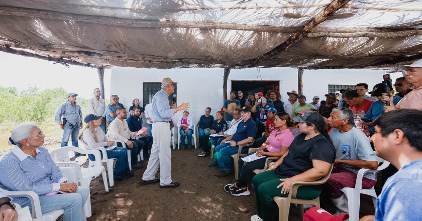 Miguel Ángel Navarro y Beatriz Estrada, recorren El Coacoyult y refuerzan atención tras el huracán Rachel