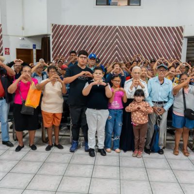 Beatriz Estrada fortalece la salud visual de las y los nayaritas con la entrega de lentes especiales